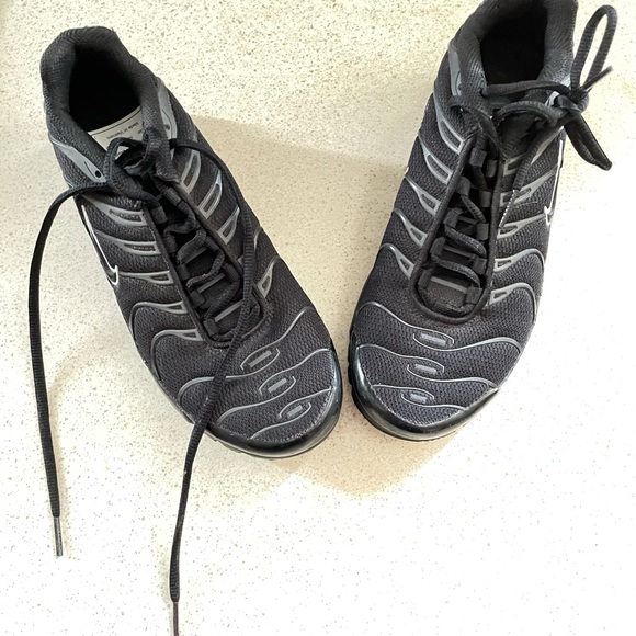 TN NIKE black shoes - Picture 6 of 6